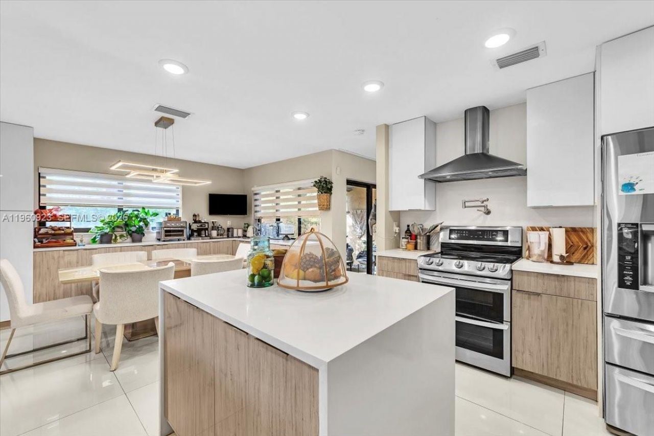 311 NW 101st Ter , Coral Springs, FL 33071 Photo