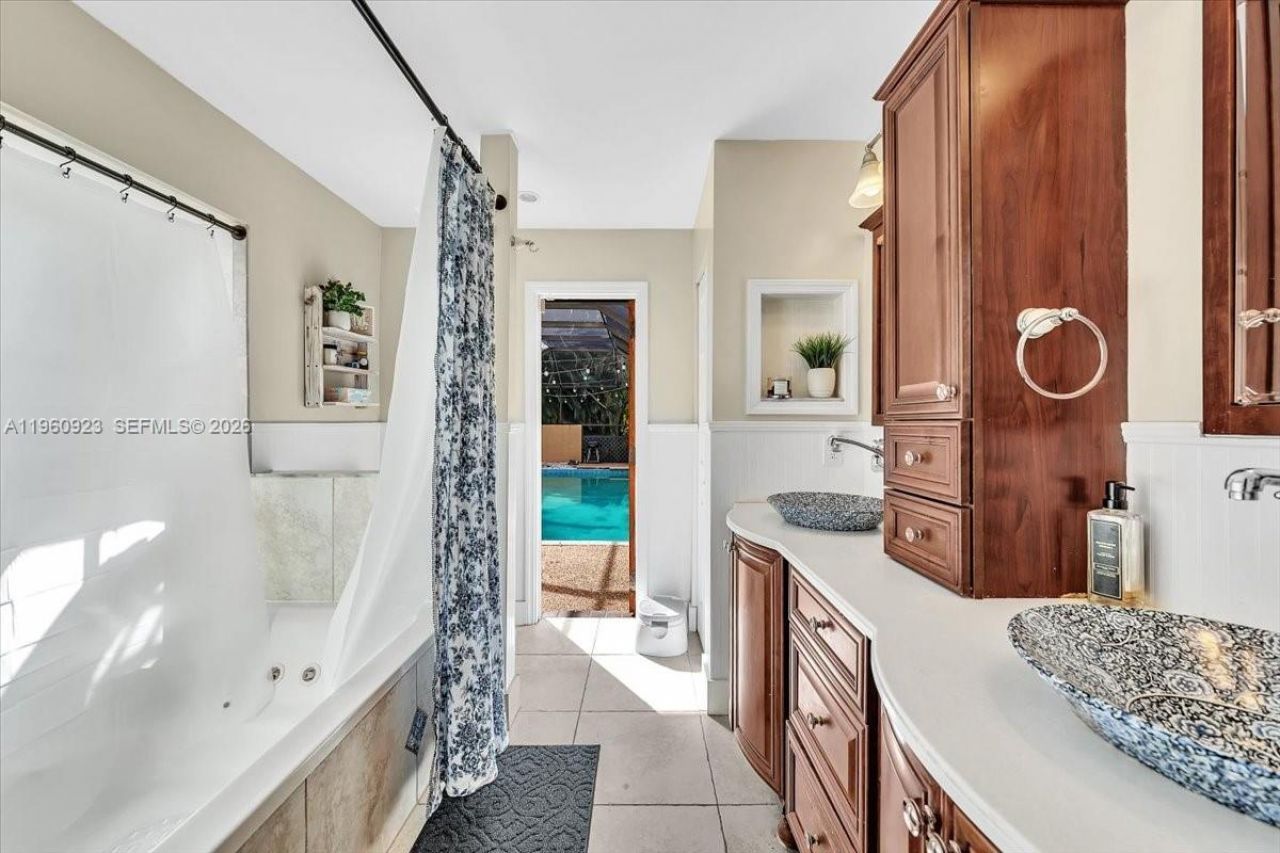 311 NW 101st Ter , Coral Springs, FL 33071 Photo