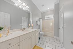 4021 Bridle Trail Drive photo 4