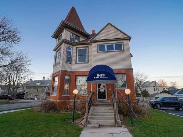 802 E Grove Street, Bloomington, IL 61701