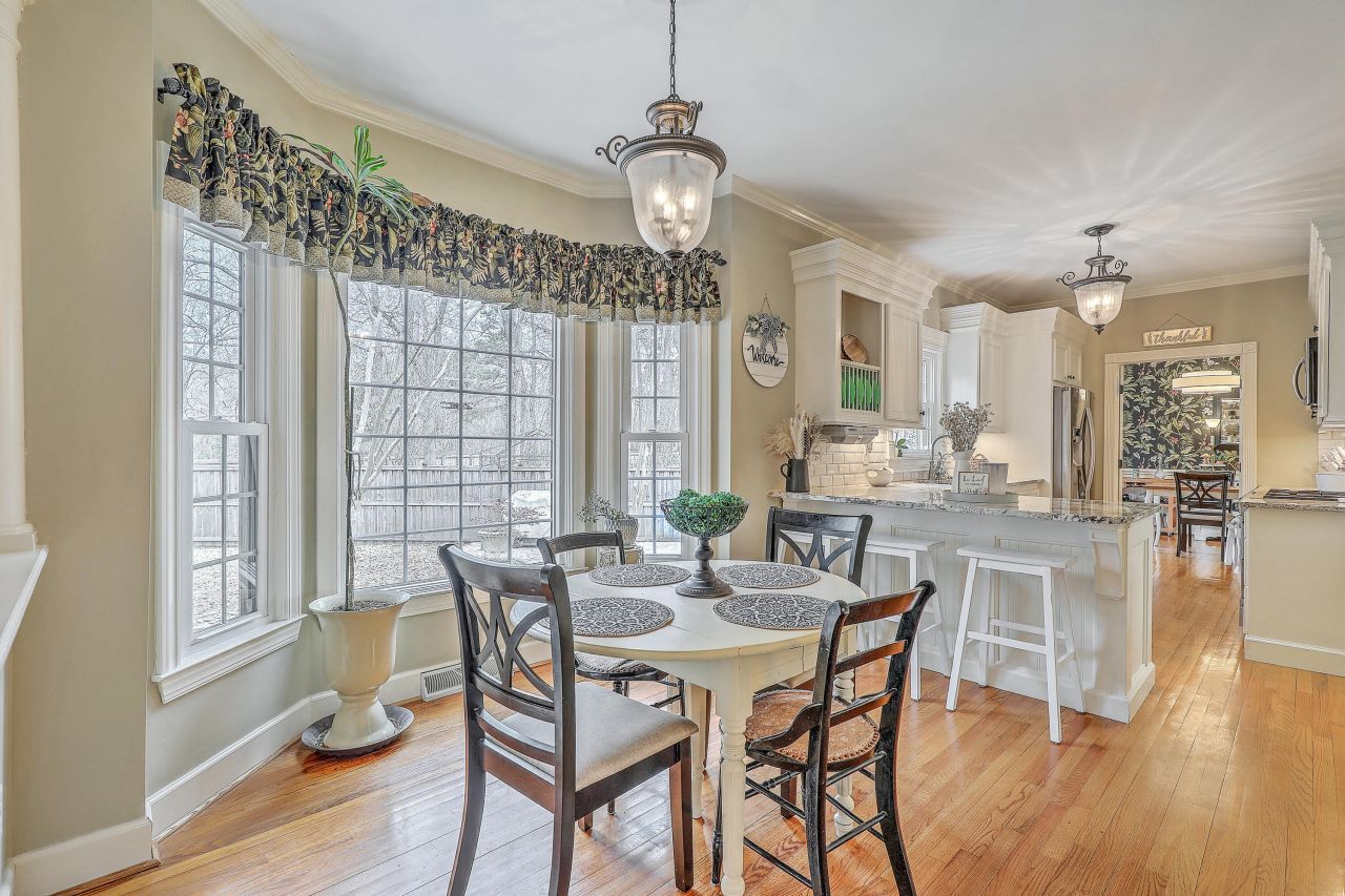 313 Middleton Boulevard Photo 14