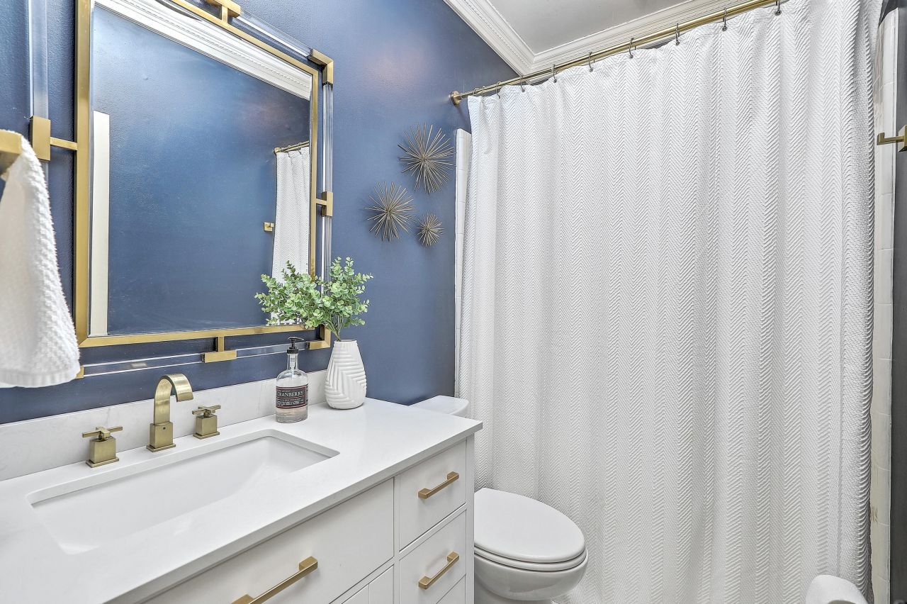 313 Middleton Boulevard Photo 21