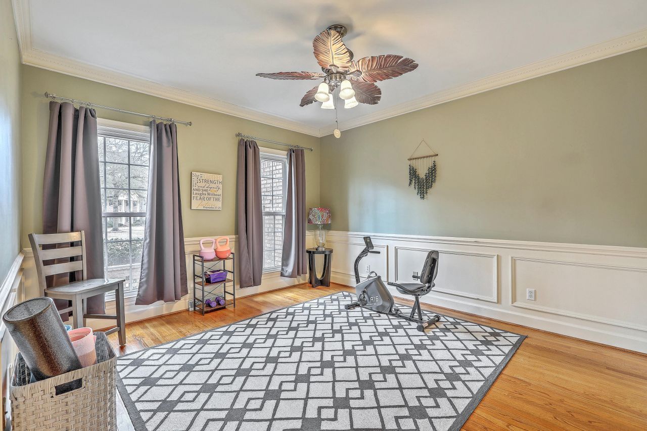 313 Middleton Boulevard Photo 22