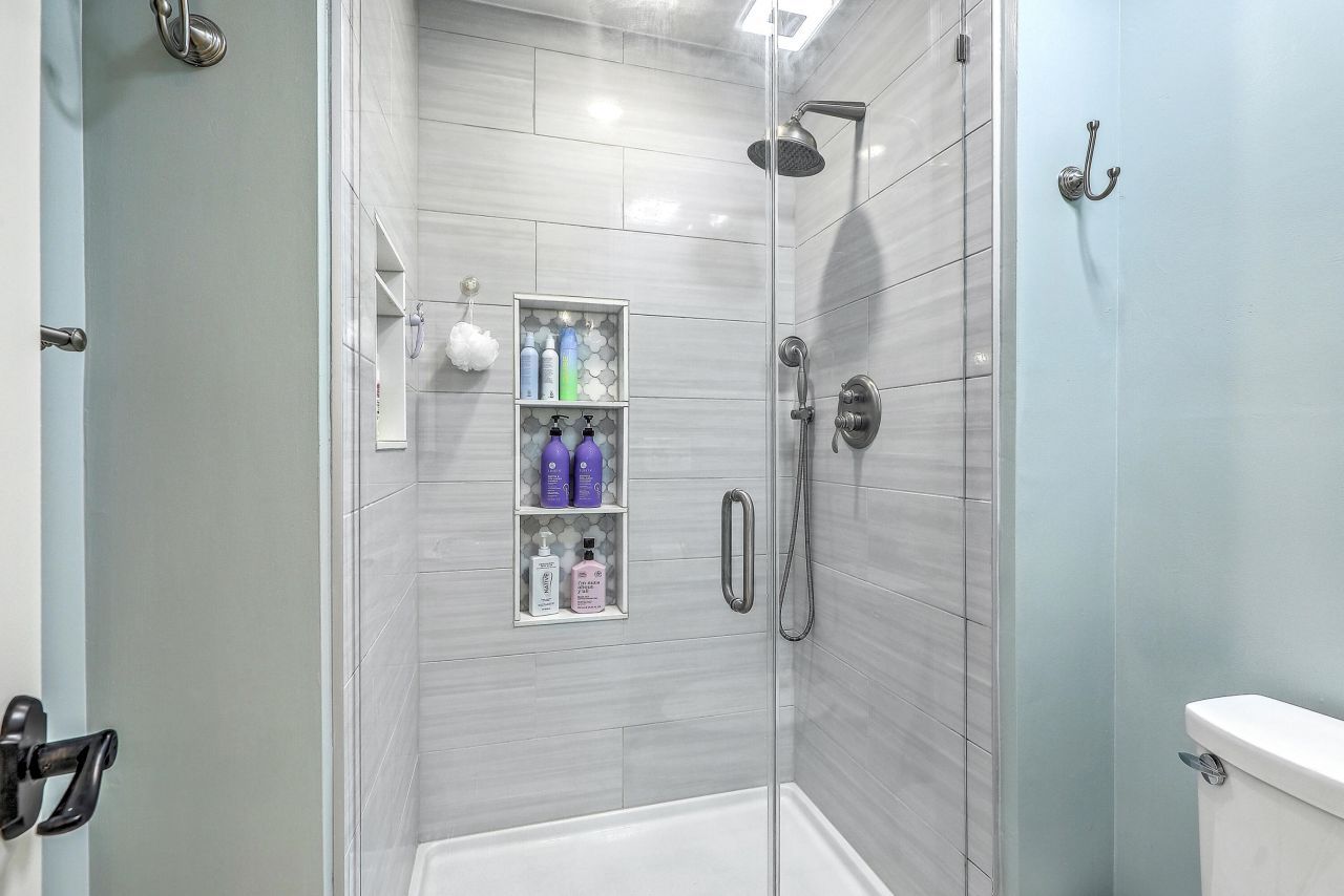 313 Middleton Boulevard Photo 30