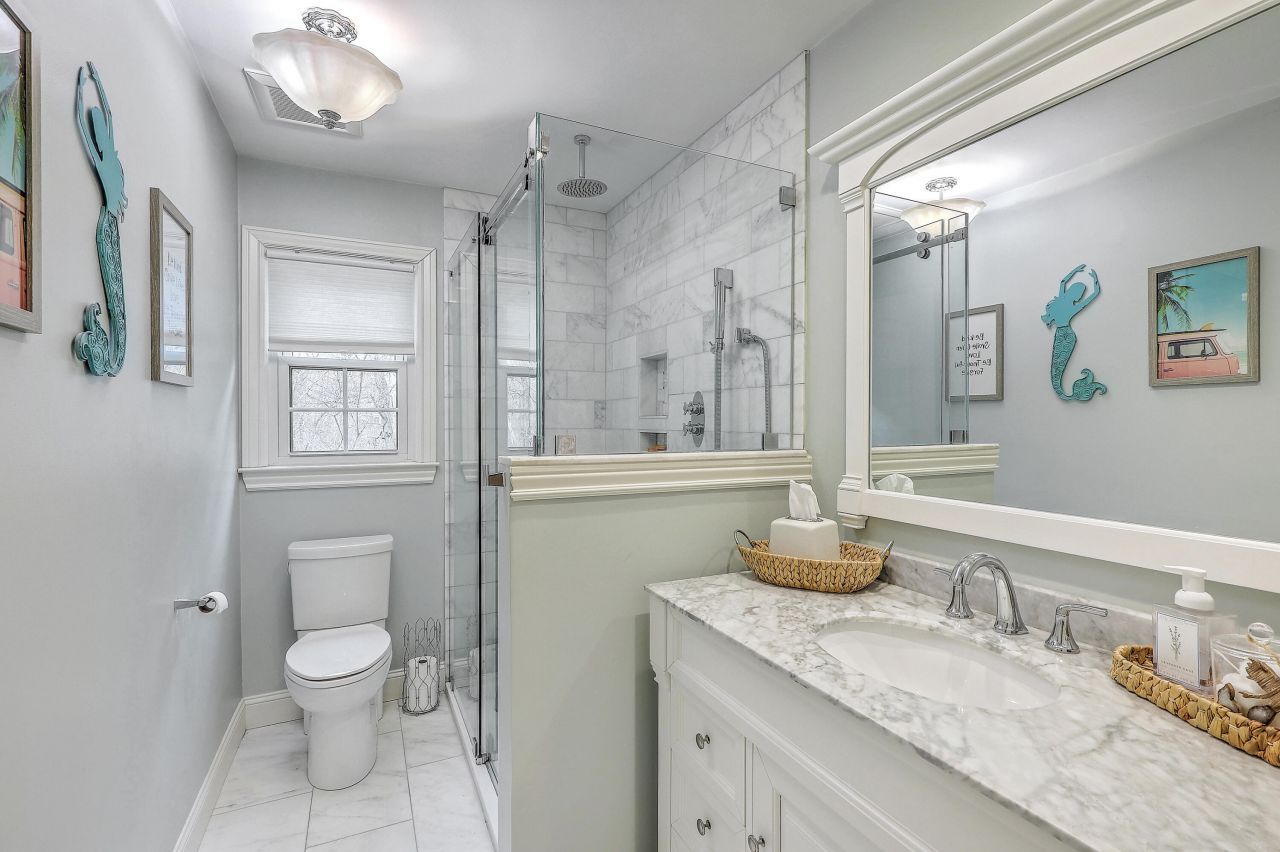 313 Middleton Boulevard Photo 34