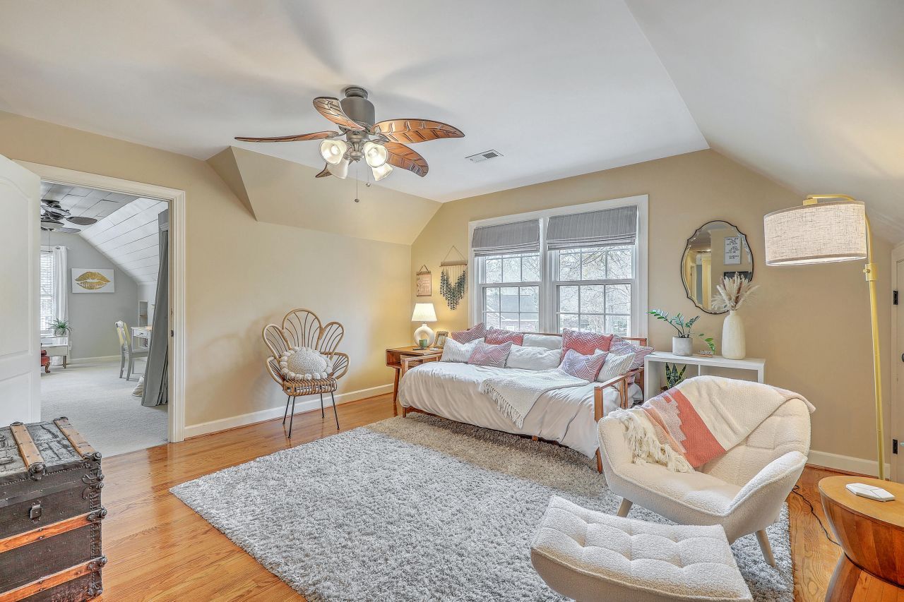 313 Middleton Boulevard Photo 37