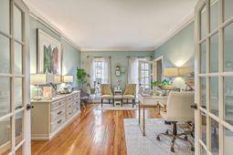 313 Middleton Boulevard photo 4