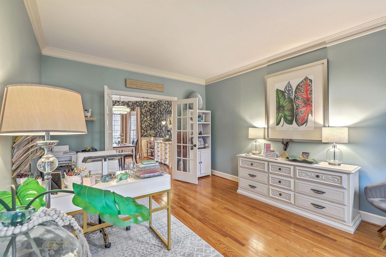 313 Middleton Boulevard Photo 6