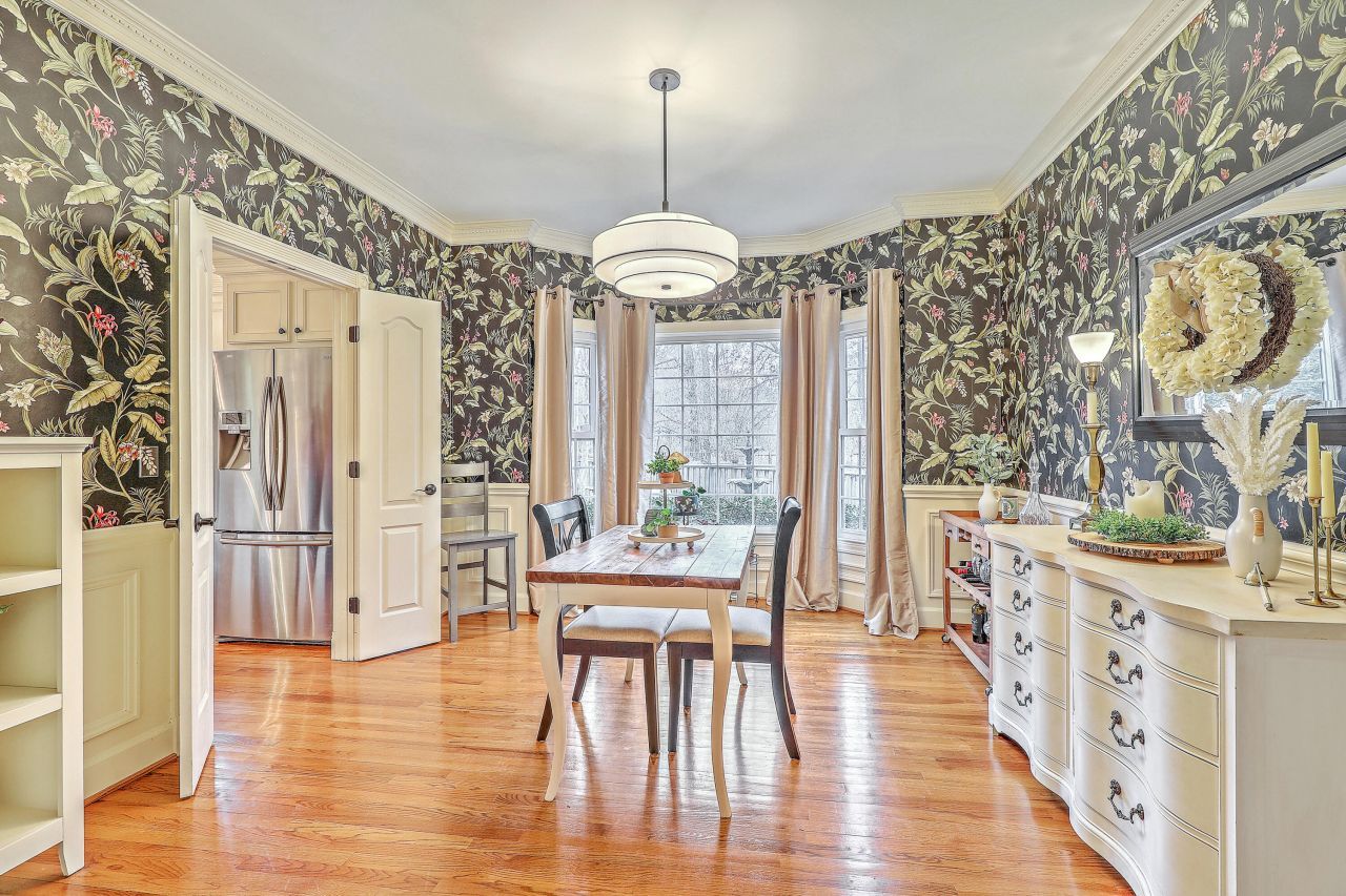 313 Middleton Boulevard Photo 7