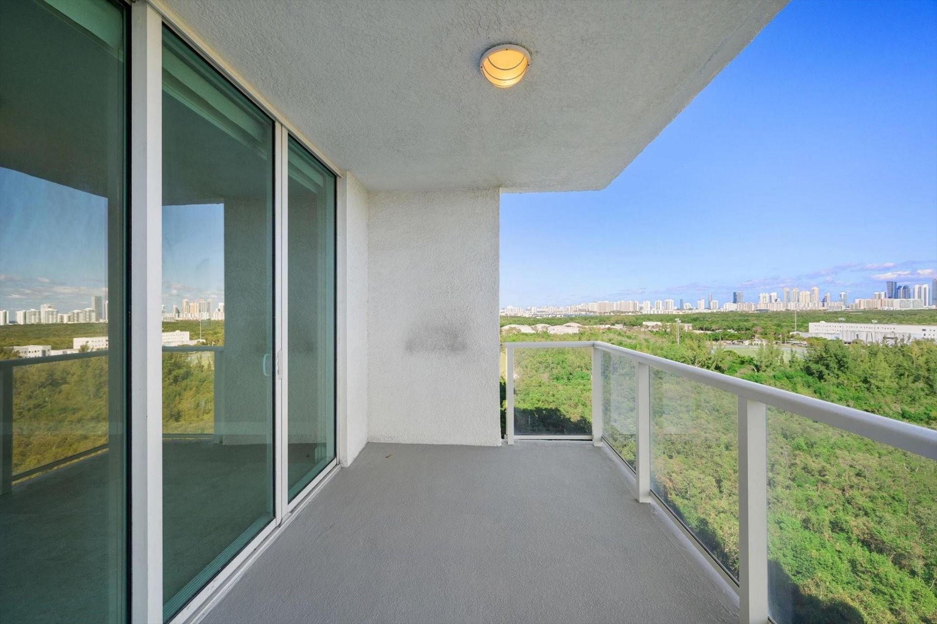 14951 Royal Oaks Lane, Unit 1506, North Miami, FL 33181 Photo