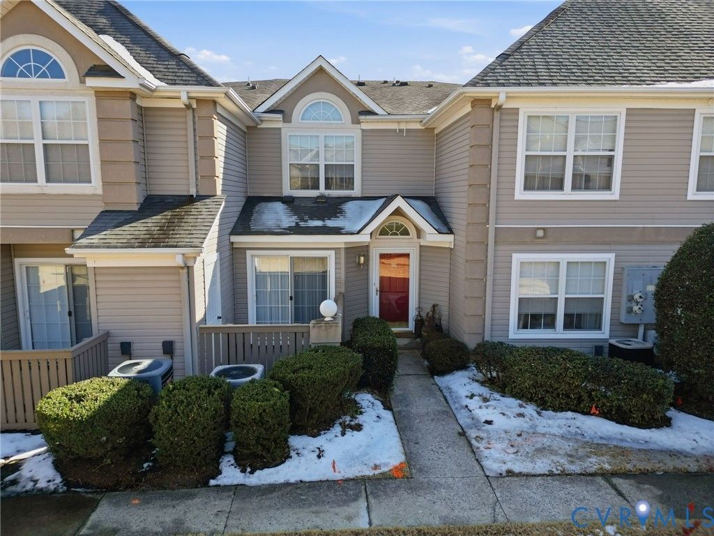 705 Queens Path, Williamsburg, VA 23185 Main Photo