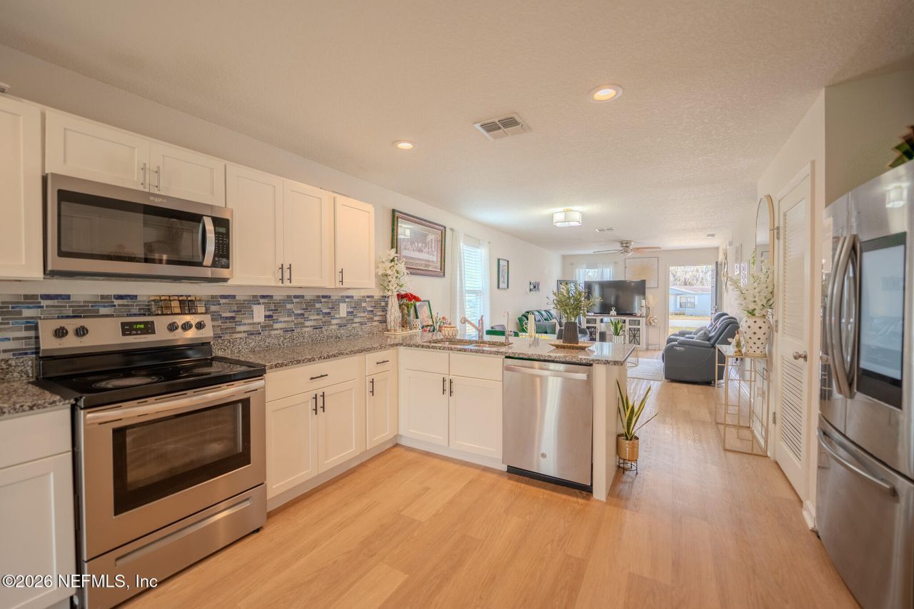 546 Monty Lane, Jacksonville, FL 32225 Photo