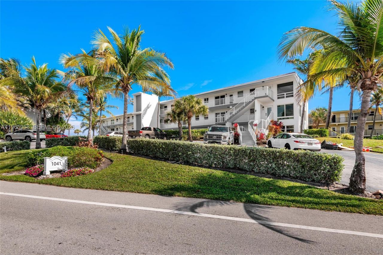 1041 Hillsboro Mile, Unit 2, Hillsboro Beach, FL 33062 Photo