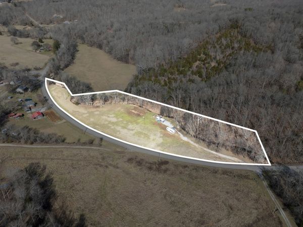 2258 Hollis Crossing Rd, Cumberland Furnace, TN 37051