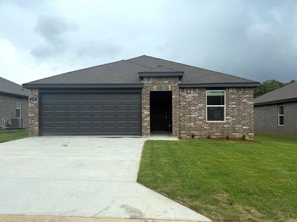 235 Stone Canyon Drive, Maumelle, AR 72113