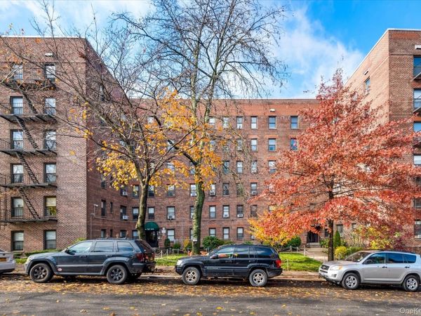 52-24 65 Place , Unit 3K, Maspeth, NY 11378