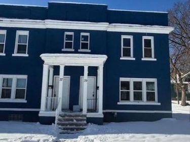 39 Rosshire Court, Pontiac, MI 48341