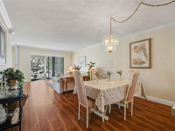 691 S Hollybrook Dr, Unit 304, Pembroke Pines, FL 33025