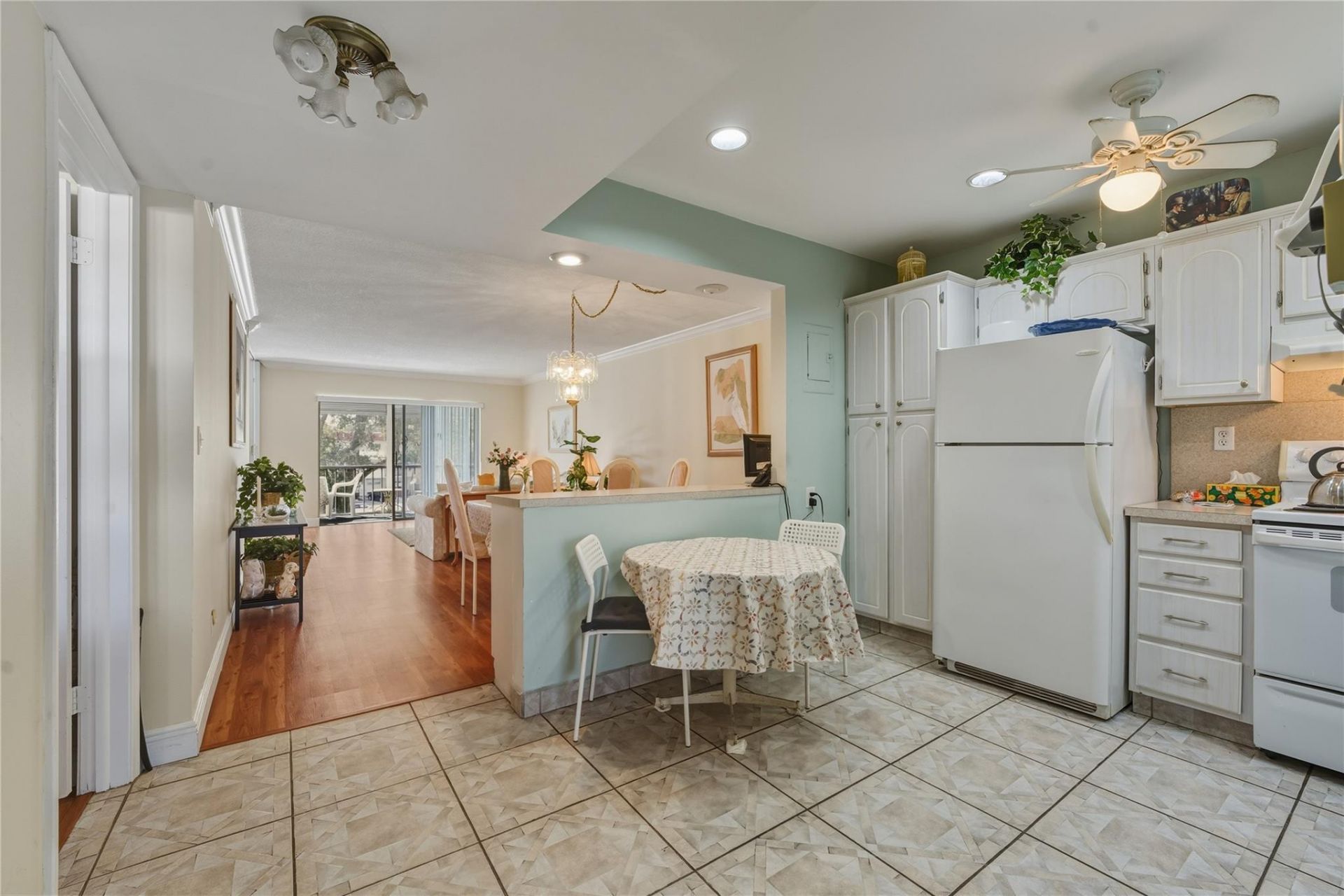 691 S Hollybrook Drive, Unit 304, Pembroke Pines, FL 33025 Photo