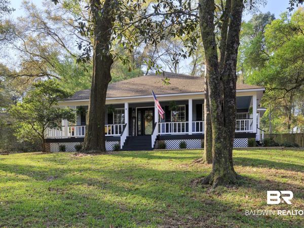 8011 Suzanne Way, Mobile, AL 36695