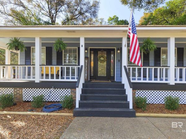 8011 Suzanne Way, Mobile, AL 36695