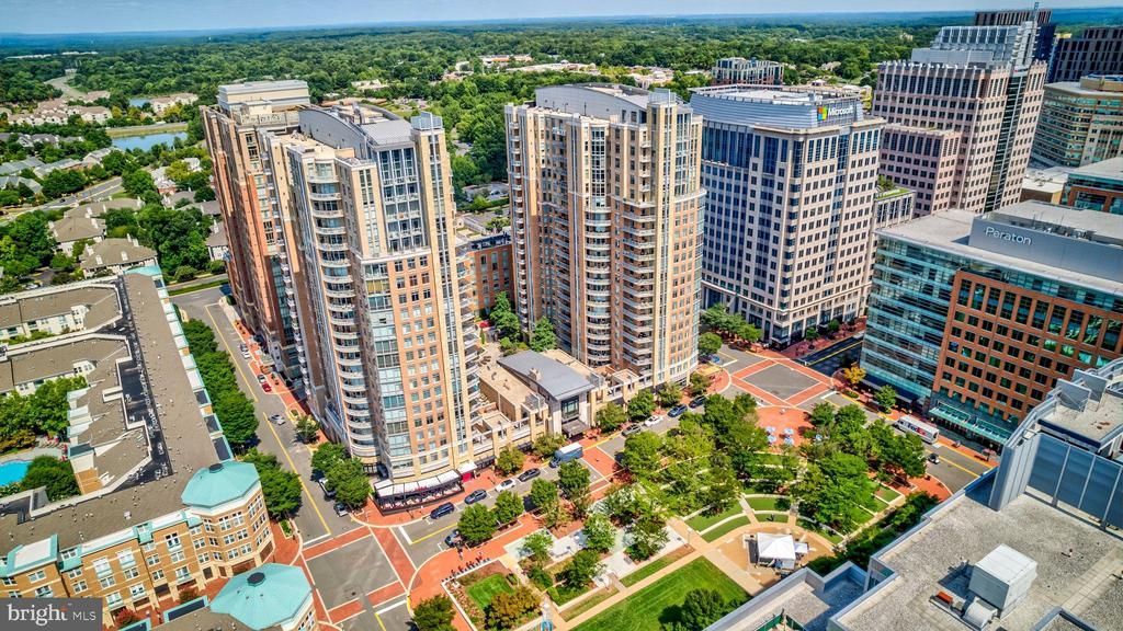 11990 Market Street, Unit 818, Reston, VA 20190 Main Photo