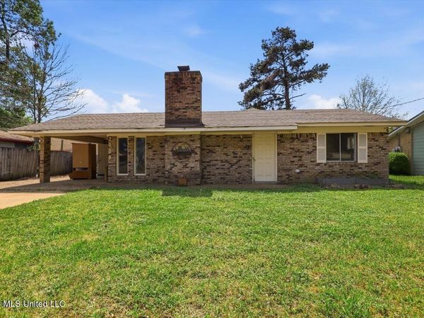 2009 Melvin Road, Pearl, MS 39208