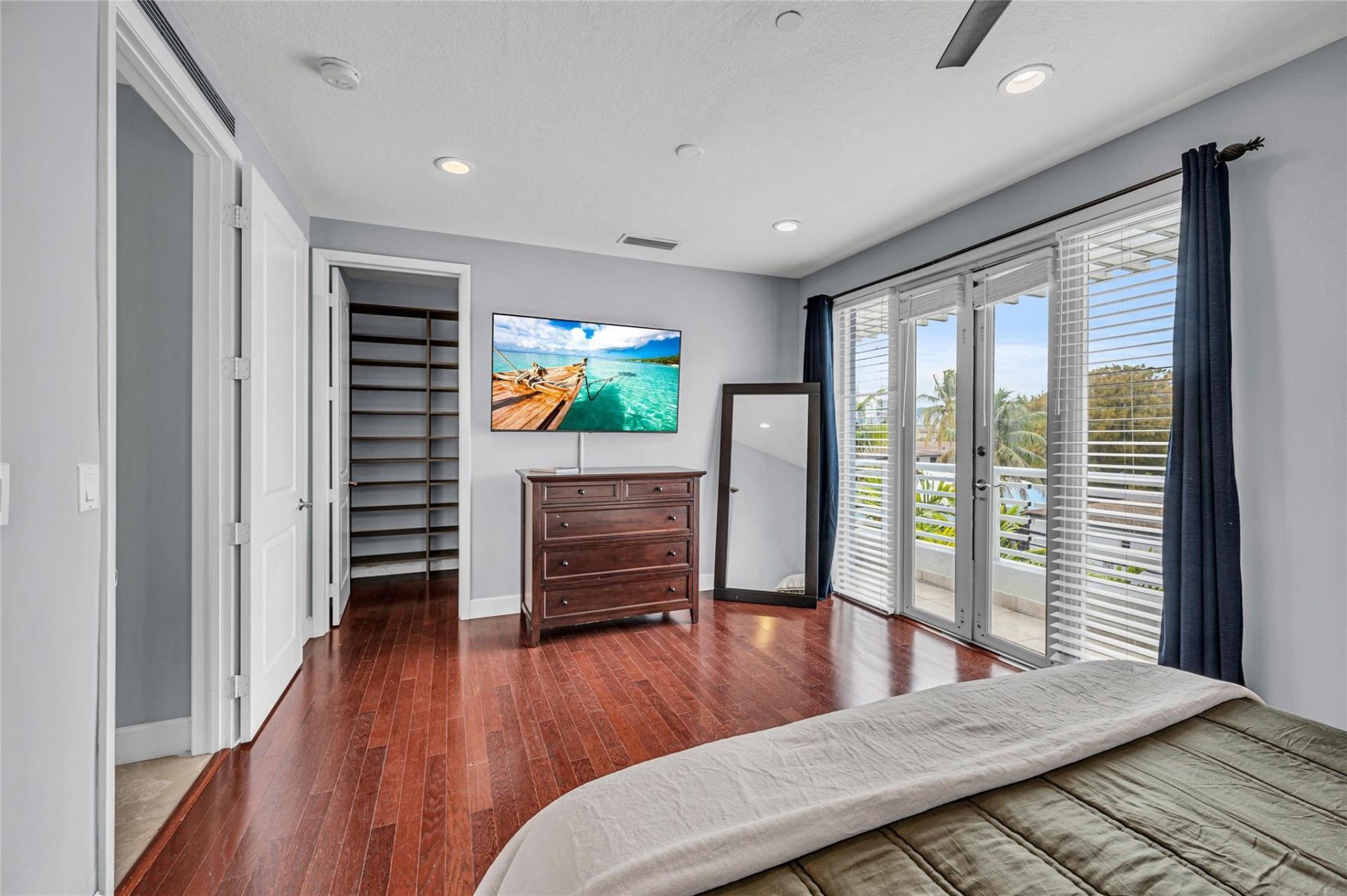 832 N Victoria Park Road, Unit 832, Fort Lauderdale, FL 33304 Photo