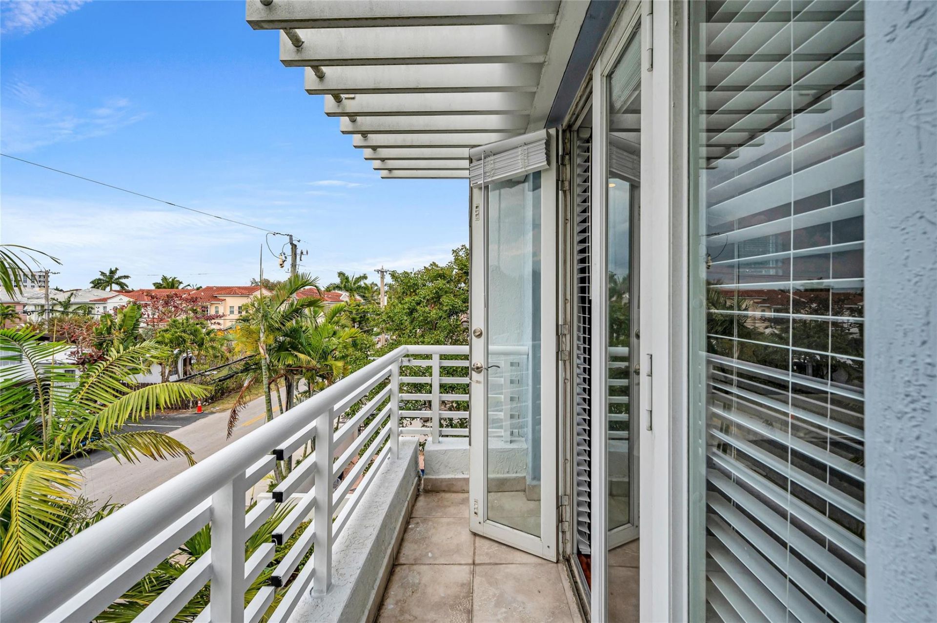 832 N Victoria Park Road, Unit 832, Fort Lauderdale, FL 33304 Photo