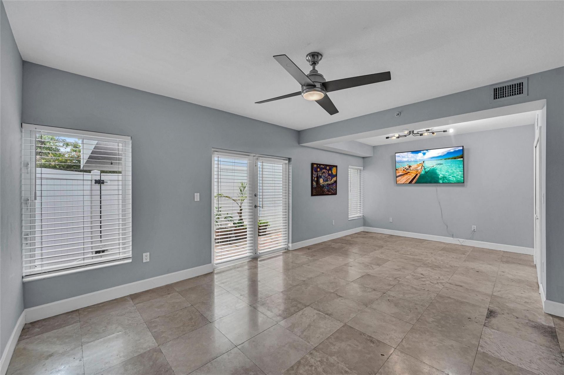 832 N Victoria Park Road, Unit 832, Fort Lauderdale, FL 33304 Photo