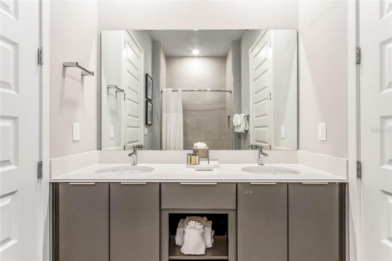 7770 Sandy Ridge Drive, Unit 112, Reunion, FL 34747 Photo