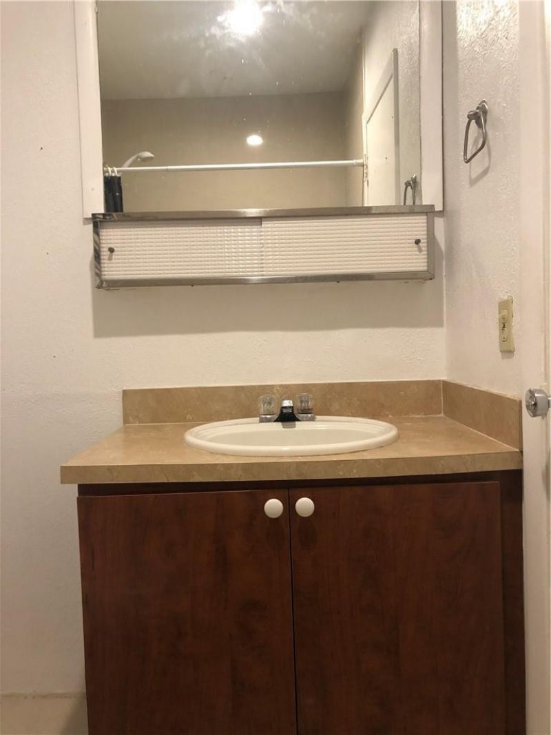 21 SW 109th Avenue, Unit 2b, Miami, FL 33174 Photo