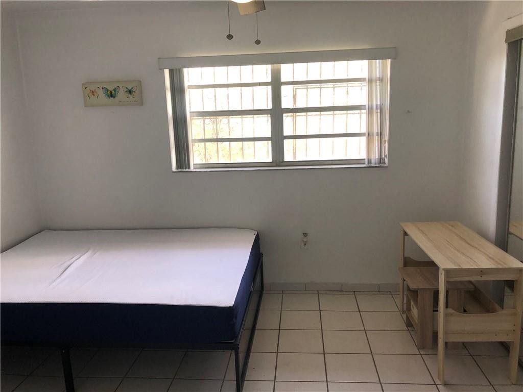 21 SW 109th Avenue, Unit 2b, Miami, FL 33174 Photo