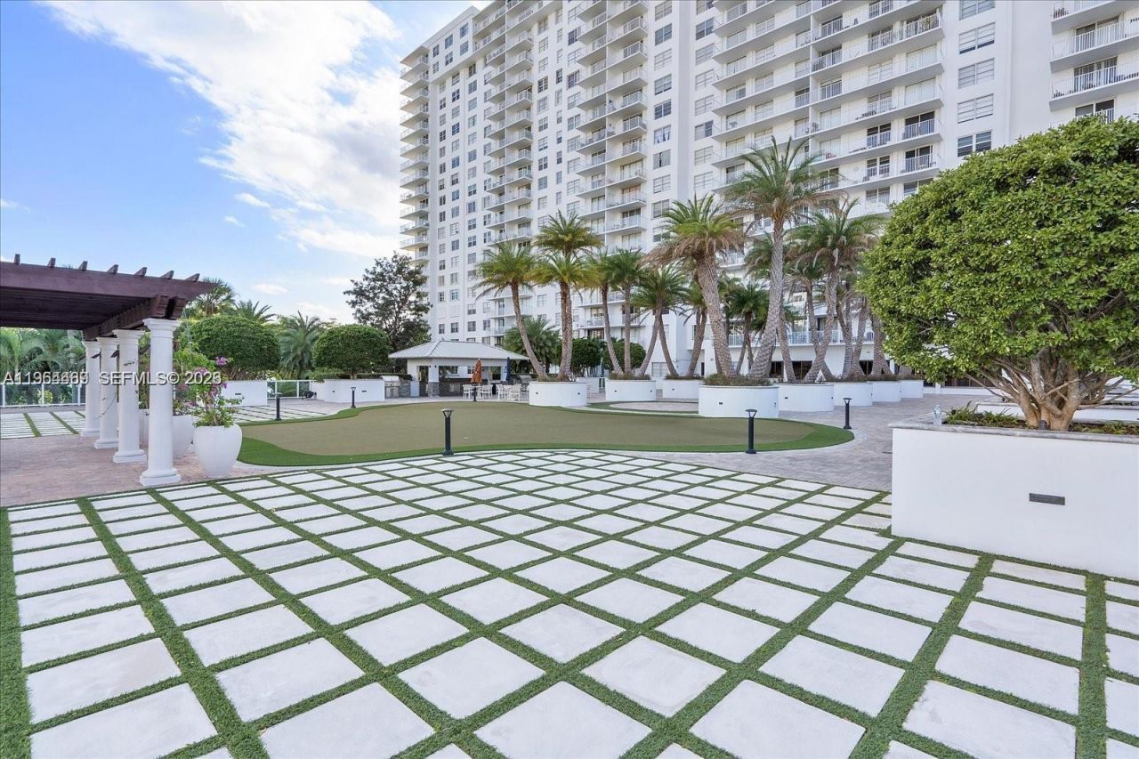 2801 NE 183rd St , Unit 1801W, Aventura, FL 33160 Photo