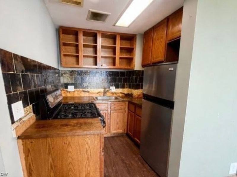 3645 Prospect Avenue E, Unit H, Cleveland, OH 44115 Photo 3