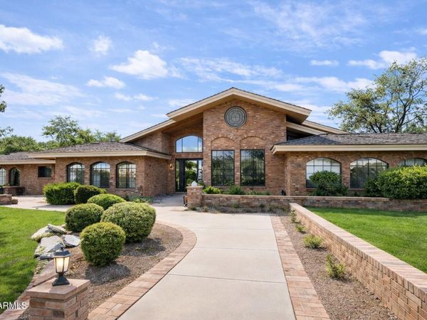 1020 E CAROLINE Lane, Tempe, AZ 85284