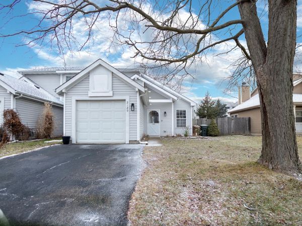 2120 Brittany Court, Glendale Heights, IL 60139