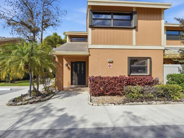 2049 NW 45th Avenue, Coconut Creek, FL 33066