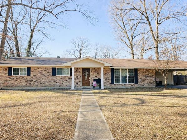 1408 Cypress St, Crossett, AR 71635