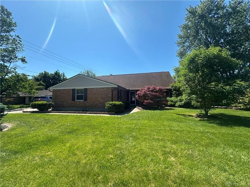 2312 E Whipp Road, Dayton, OH 45440 Photo 2