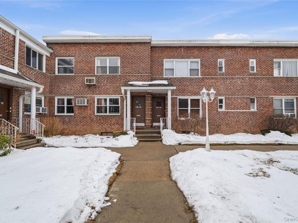 198-28 Pompeii Avenue , Unit 2, Holliswood, NY 11423