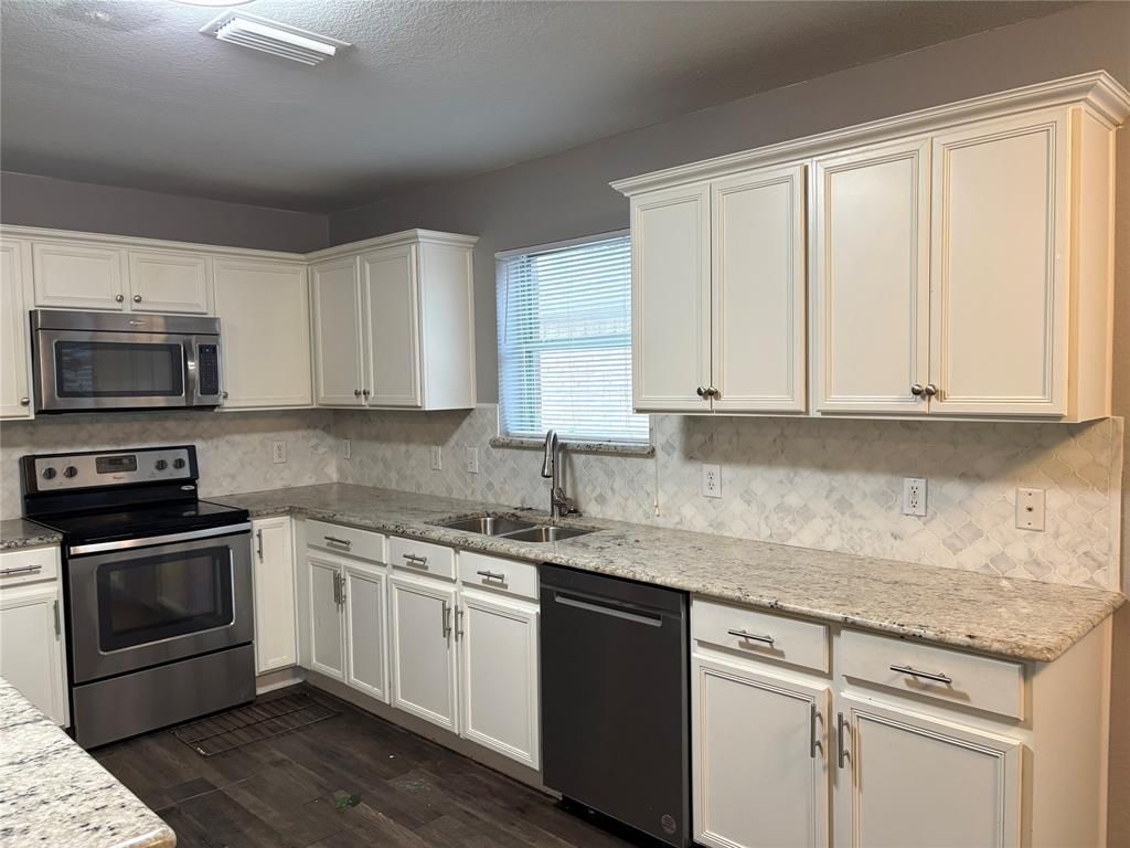 9011 King Ranch Drive, Crossroads, TX 76227 Main Photo