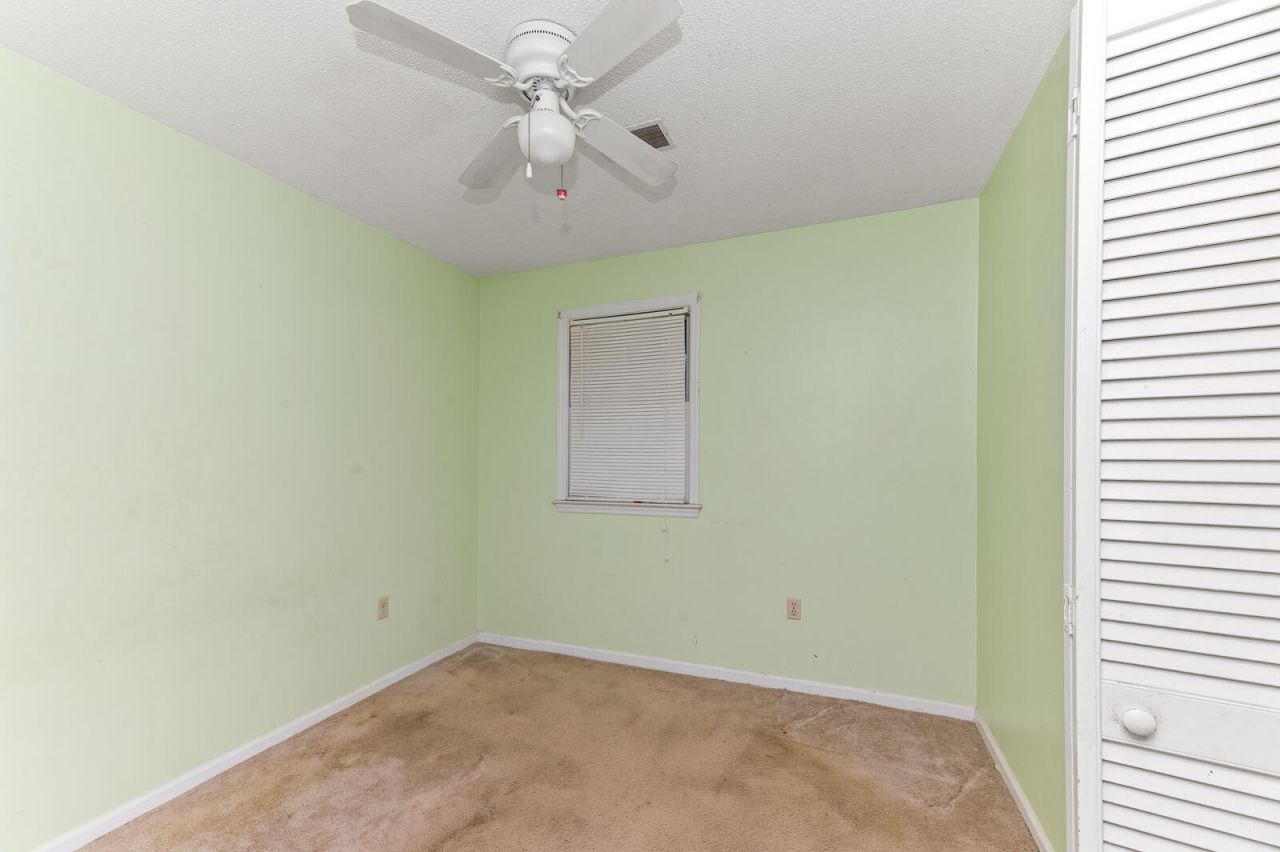 4459 Farmwood Street Photo 11