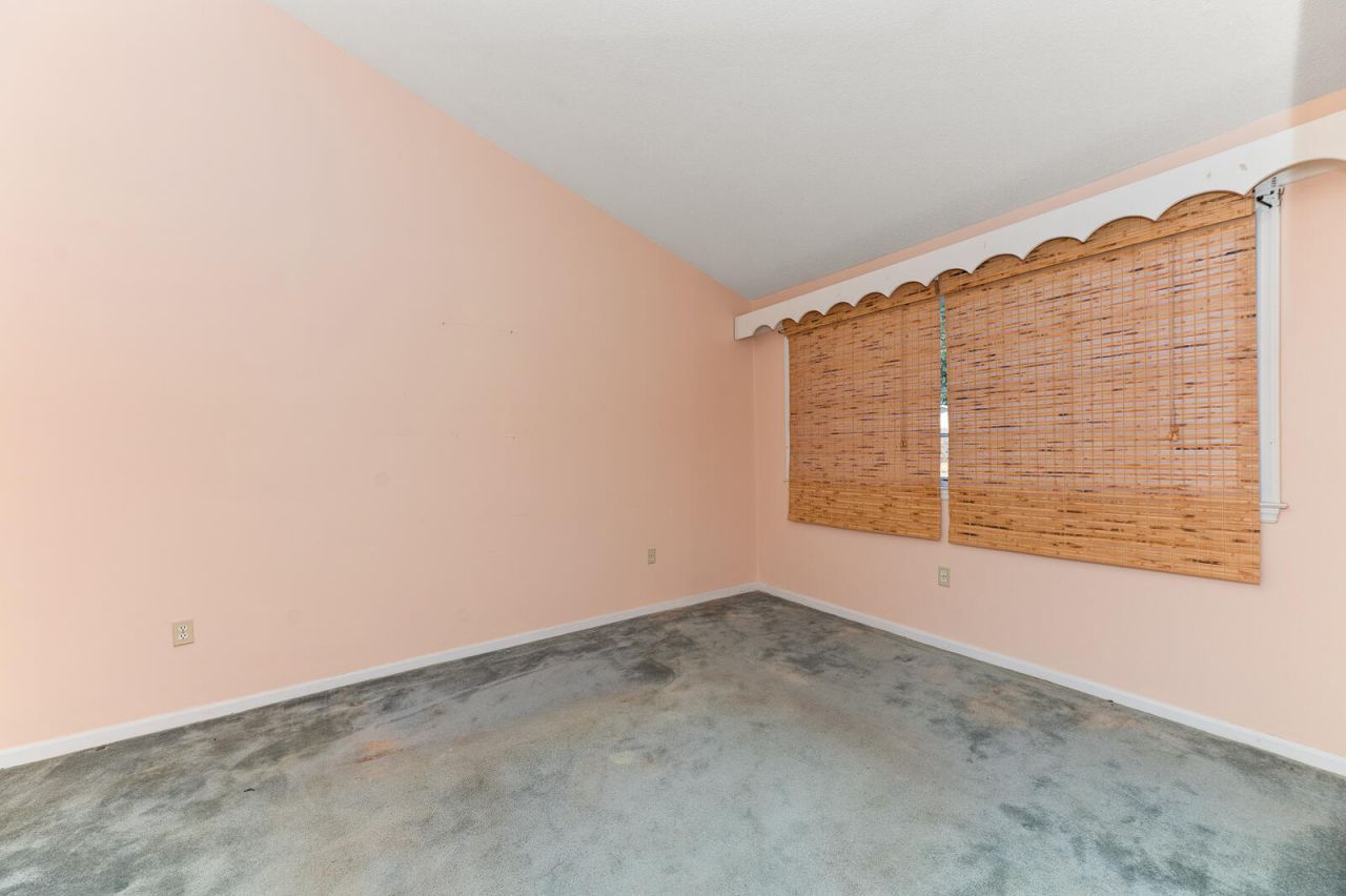 4459 Farmwood Street Photo 5