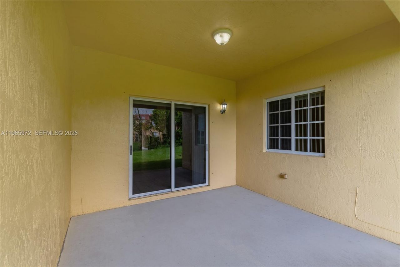 1207 NE 32nd Ter, Unit 1207, Homestead, FL 33033 Photo