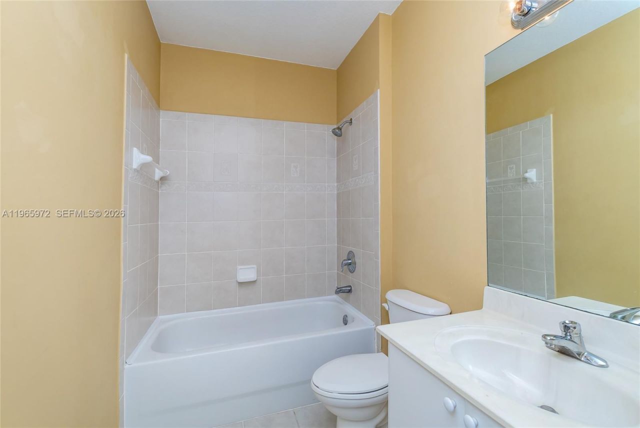 1207 NE 32nd Ter, Unit 1207, Homestead, FL 33033 Photo