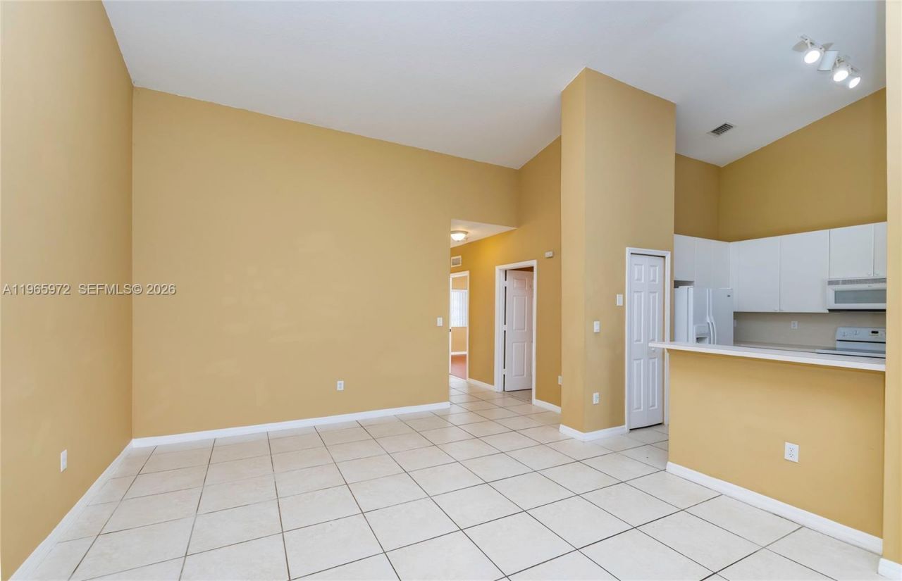 1207 NE 32nd Ter, Unit 1207, Homestead, FL 33033 Photo