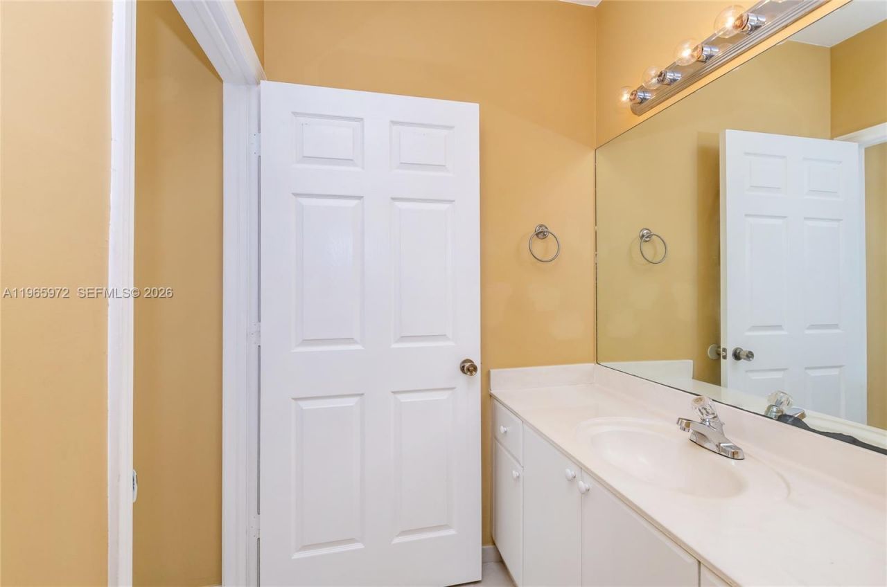 1207 NE 32nd Ter, Unit 1207, Homestead, FL 33033 Photo