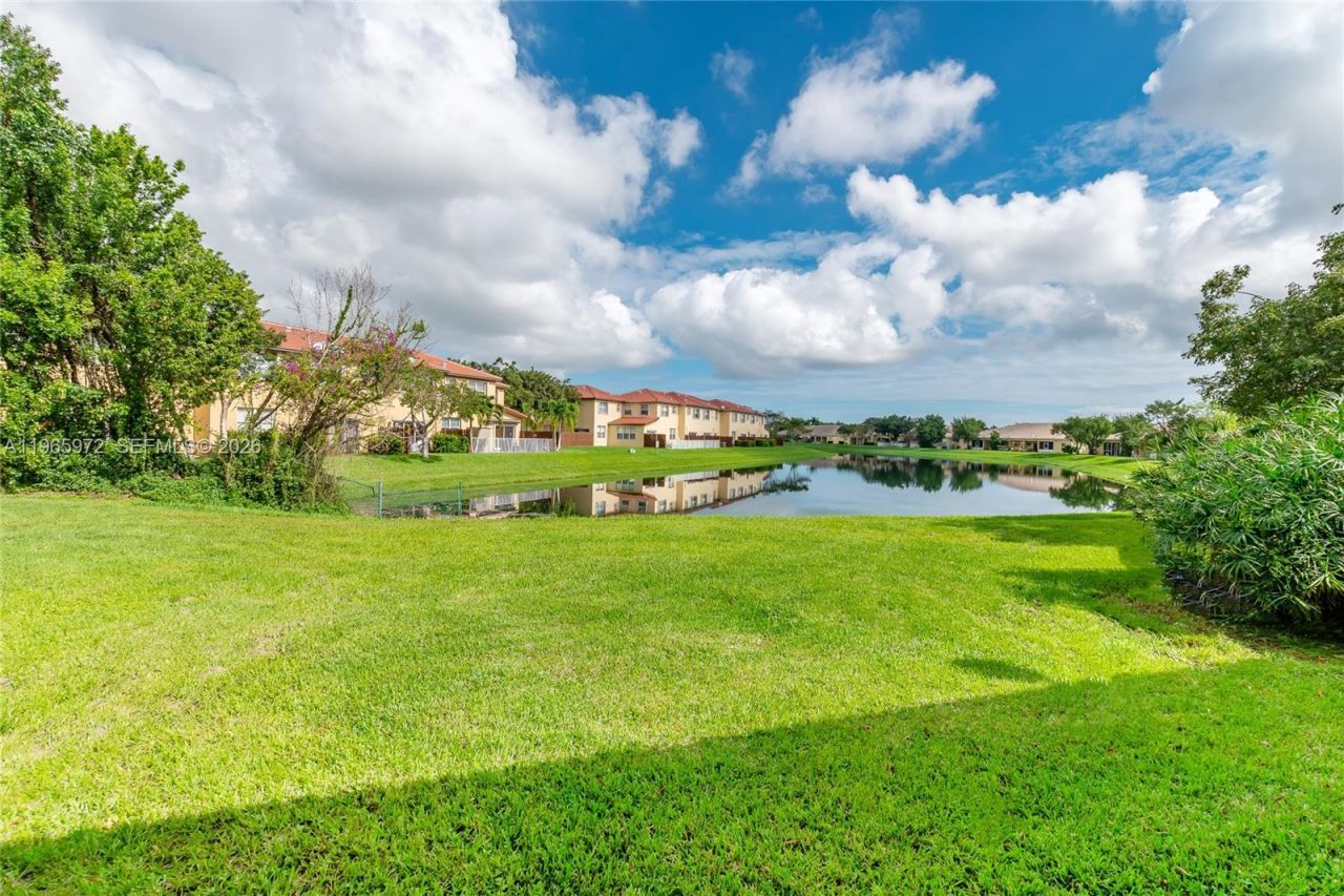 1207 NE 32nd Ter, Unit 1207, Homestead, FL 33033 Photo