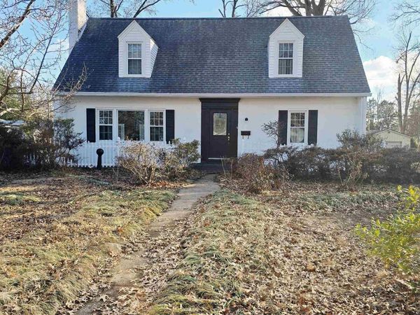 606 W 6TH Street, Benton, IL 62812